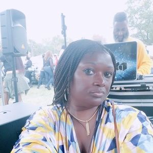 Meet your Posher, Jacqueline